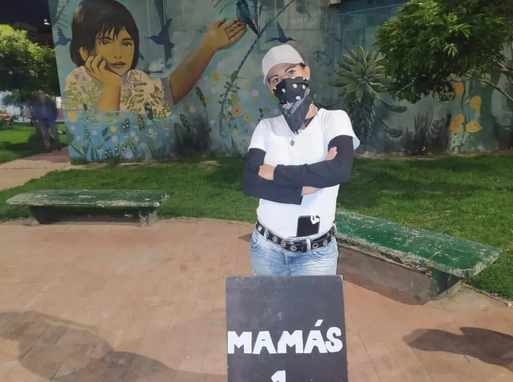  Vanessa. Mamás primera línea. 